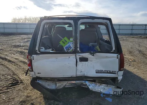 1999 Chevrolet Suburban C1500 from USA, damaged, VIN 3GNEC16R6XG240448